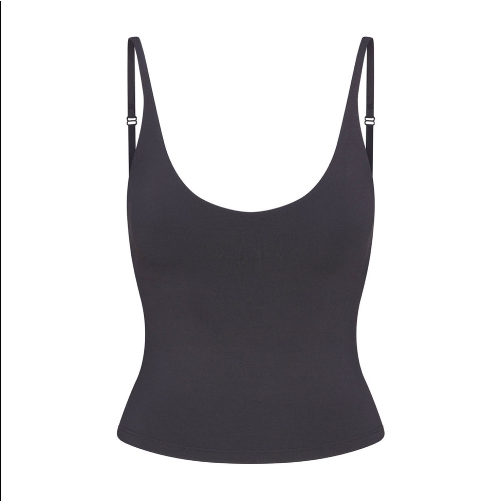 SKIMS smooth layers cami tank top in GRAPHITE XXS